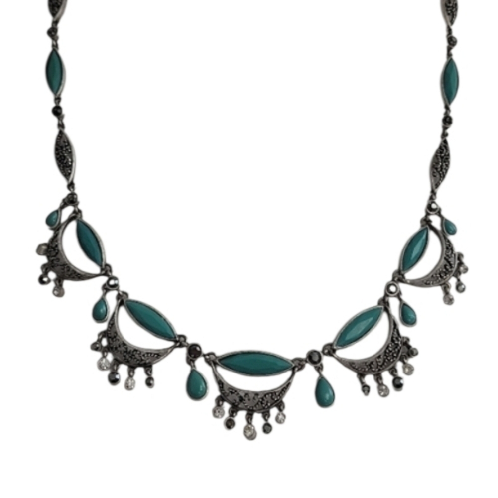Chic Silver and Turquoise Necklace
